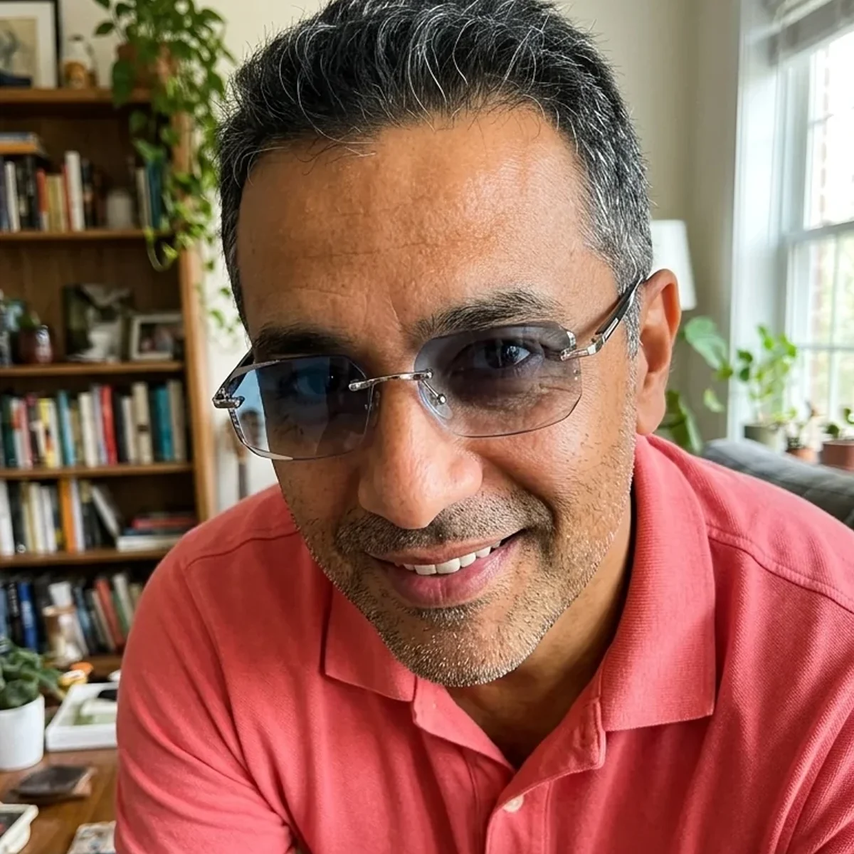 Jason P. wearing BlueLume glasses